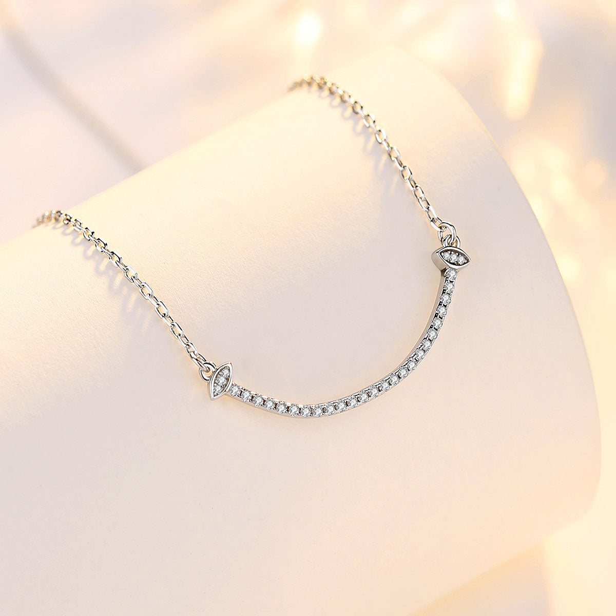 zircon-smile Necklace