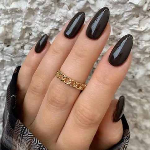 Y60 Glossy Crystal Black Almond Nail