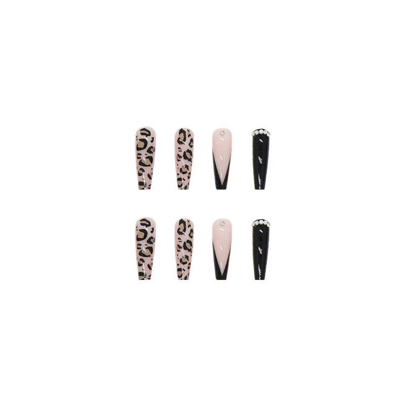 L69 Leopard french tip ballerina nail