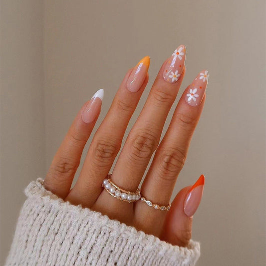 M77 Daisy French Tip Almond Nail