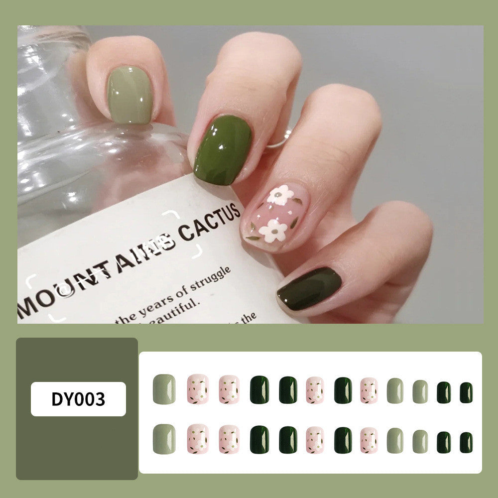 Fresh White Flower Short Square Nail