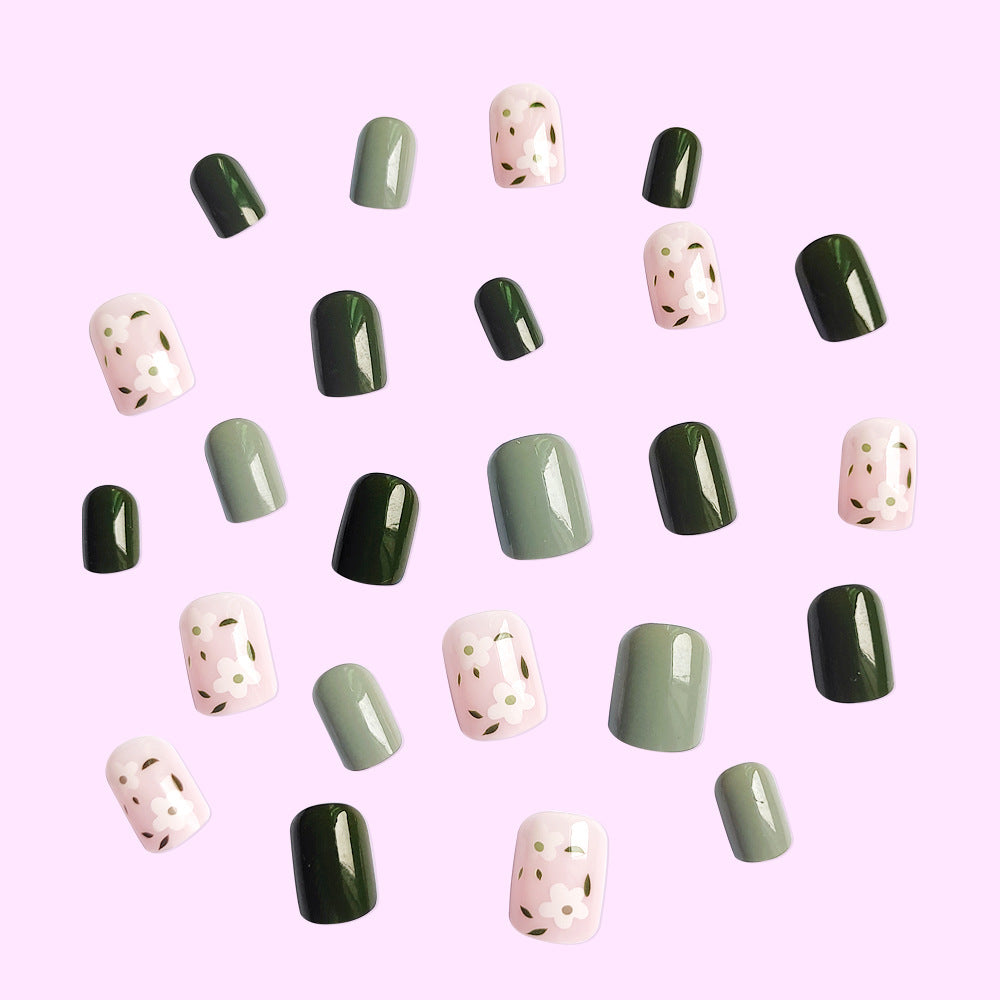 Fresh White Flower Short Square Nail